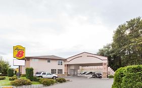 Super 8 By Wyndham Lake Country/Winfield Area Airport North